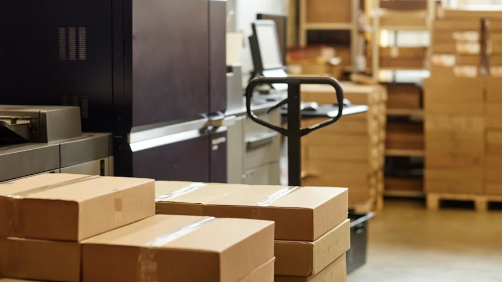 Etiquetando y acondicionando productos para Ecommerce bajo contrato de maquila en Chile